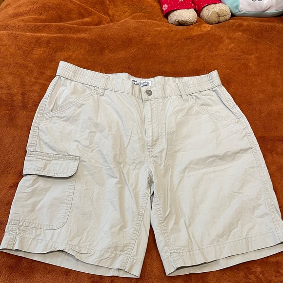 Women’s Columbia Shorts - Picture 1 of 10